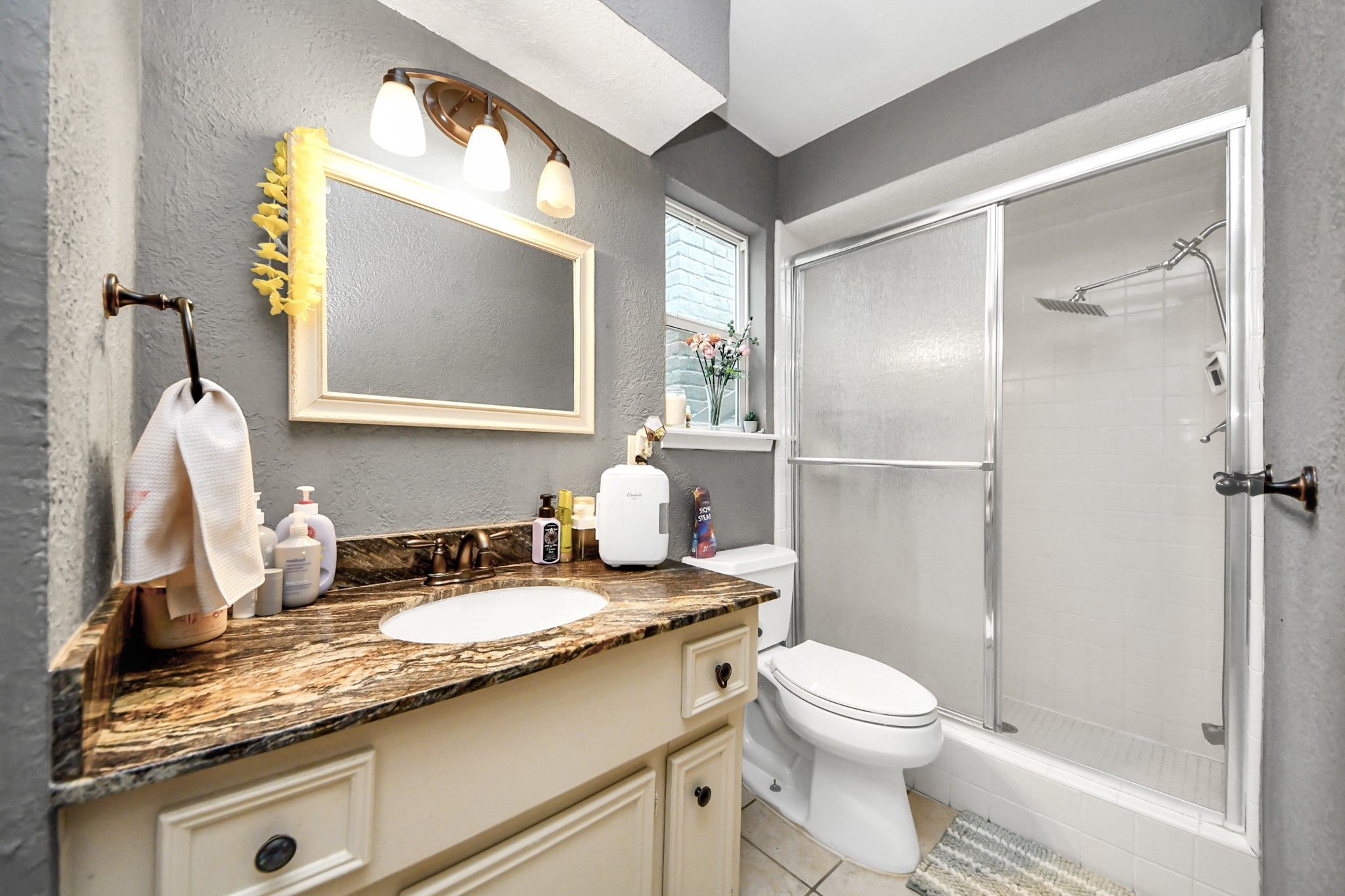 6403 Craigway Road Spring, TX 77389 - Photo 26 of 39 Full upstairs bathroom with walk-in shower