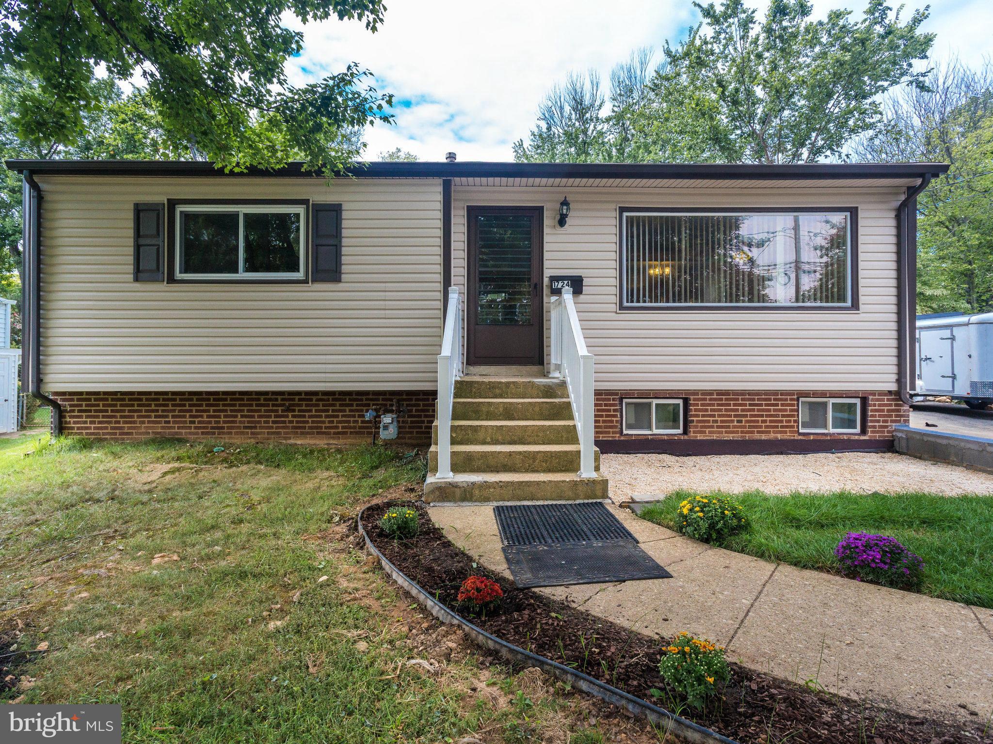 1724 Olney Road Falls Church, VA 22043 - Photo 1 of 30 Exterior (Front)