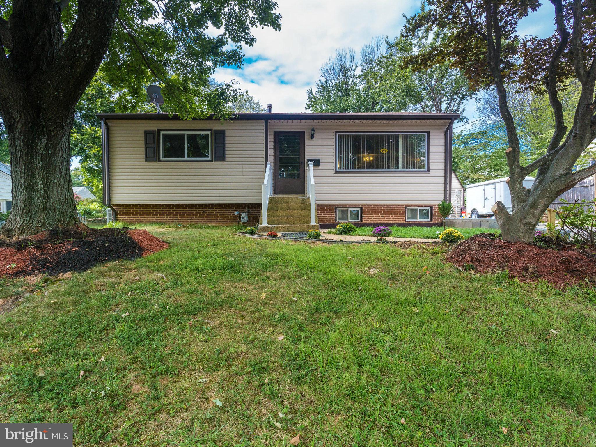 1724 Olney Road Falls Church, VA 22043 - Photo 2 of 30 Exterior (Front)