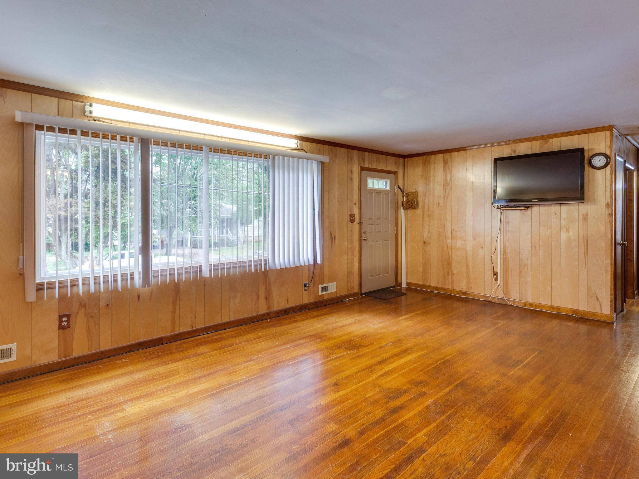 1724 Olney Road Falls Church, VA 22043 - Photo 4 of 30 Interior (General)