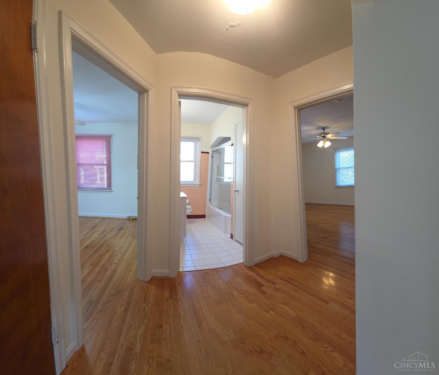 8240 Camargo Road Madeira, OH 45243 - Photo 11 of 32