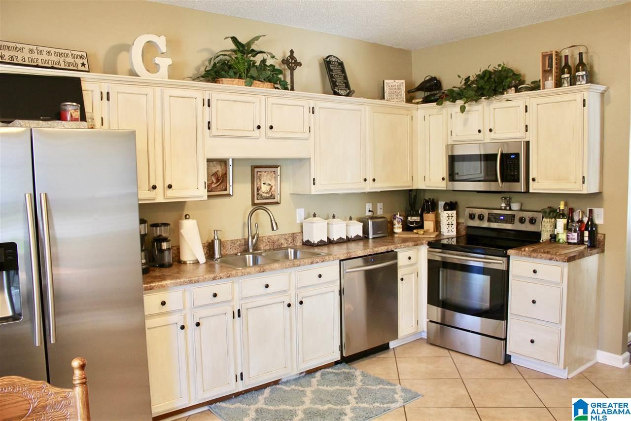 111 Meadow View Trail Pelham, AL 35124 - Photo 9 of 24