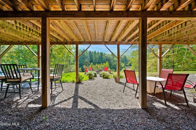 $855,000 | 330 Bald Hills Road North, Cairo, NY 12473