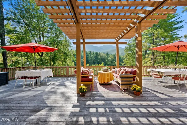 $855,000 | 330 Bald Hills Road North, Cairo, NY 12473