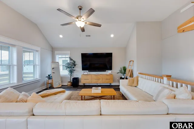 $709,000 | 534 West Eden Street, Kill Devil Hills, NC 27948