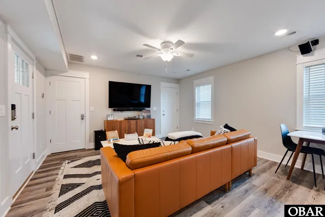 $709,000 | 534 West Eden Street, Kill Devil Hills, NC 27948