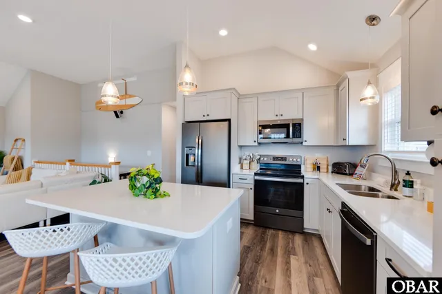 $709,000 | 534 West Eden Street, Kill Devil Hills, NC 27948