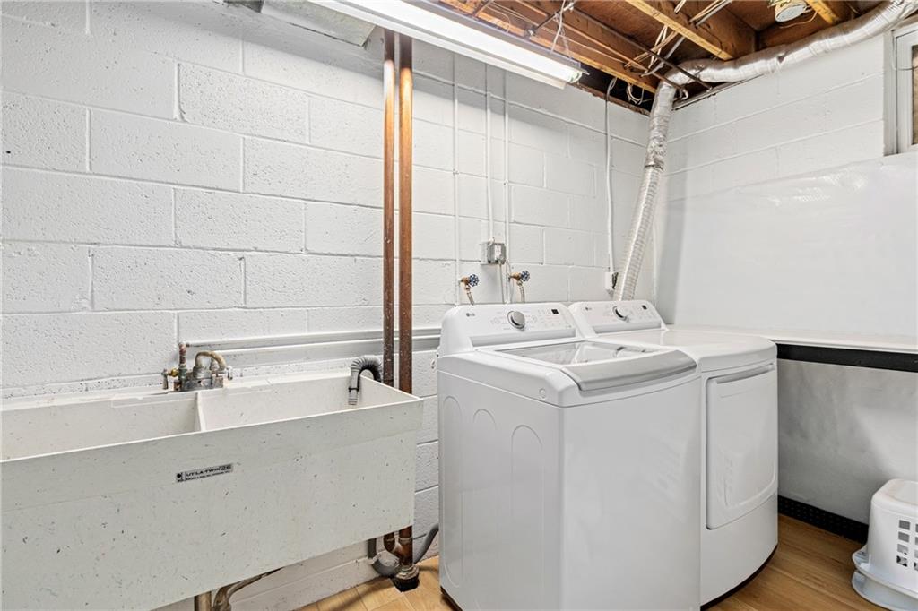 119 Shadow Ridge Drive Pittsburgh, PA 15238 - Photo 32 of 35 LAUNDRY