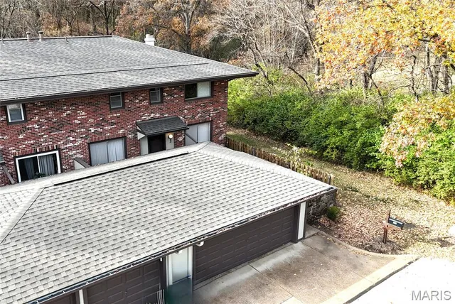 $189,900 | 955 Silversprings Lane, Manchester, MO 63021