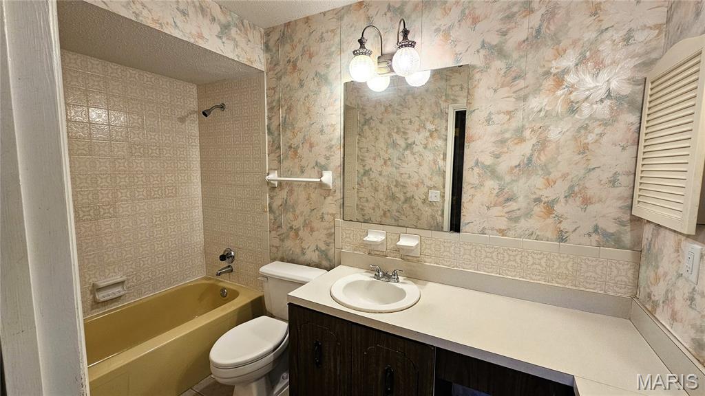 955 Silversprings Lane Manchester, MO 63021 - Photo 18 of 34