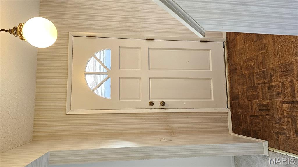 955 Silversprings Lane Manchester, MO 63021 - Photo 5 of 34