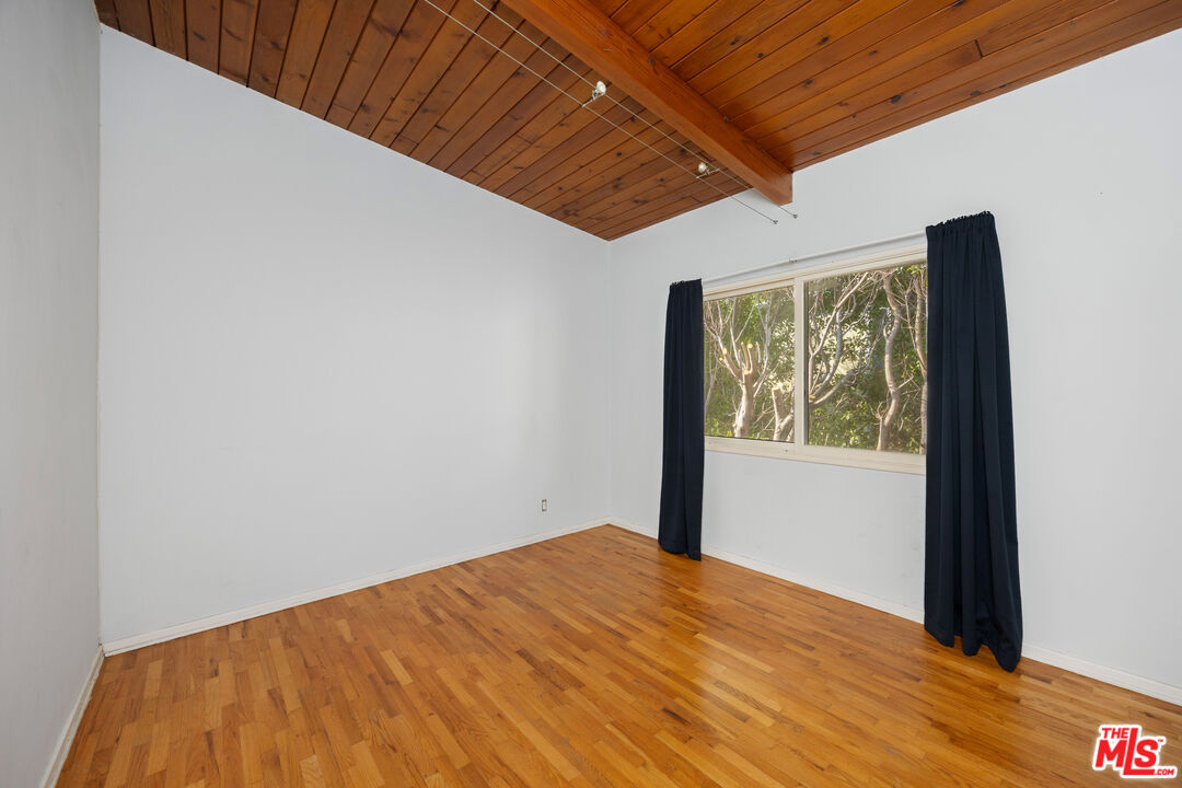 2922 2nd Street Santa Monica, CA 90405 - Photo 12 of 16 a view of a big room with wooden floor and windows