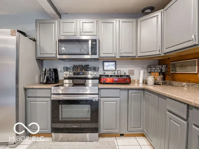 $360,000 | 660 Mill, Coatesville, IN 46121