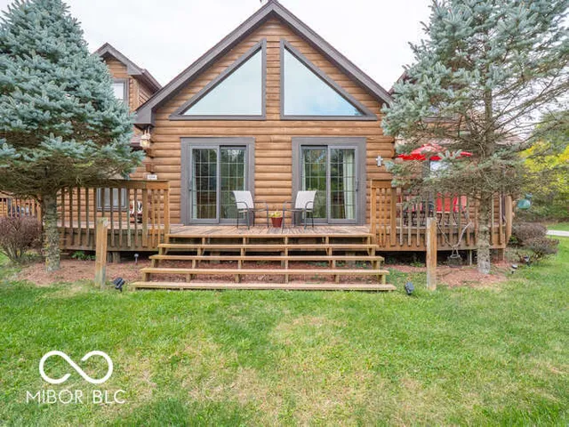 $360,000 | 660 Mill, Coatesville, IN 46121