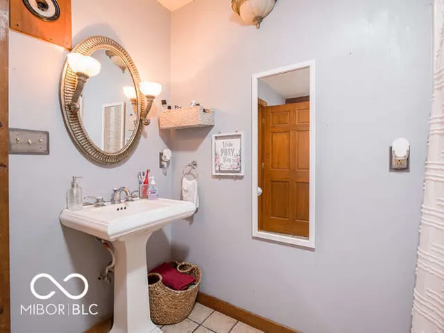 $360,000 | 660 Mill, Coatesville, IN 46121