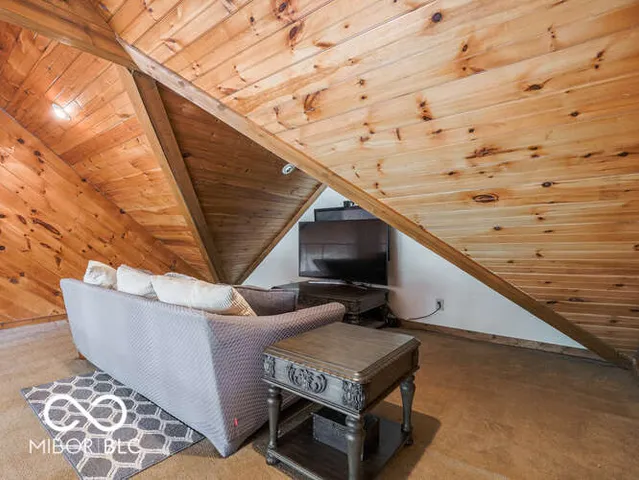 $360,000 | 660 Mill, Coatesville, IN 46121