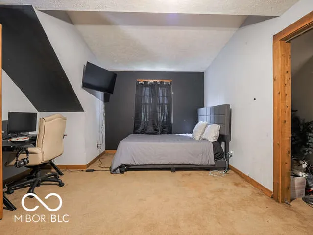 $360,000 | 660 Mill, Coatesville, IN 46121