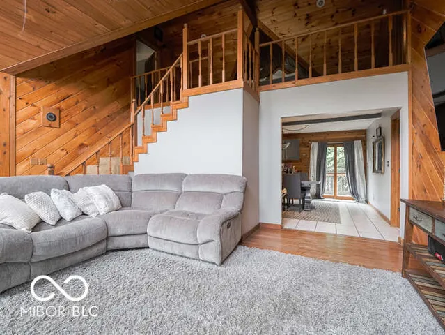 $360,000 | 660 Mill, Coatesville, IN 46121