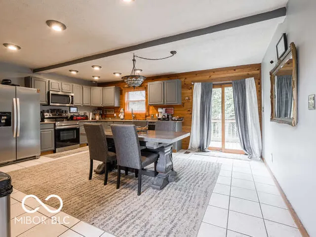 $360,000 | 660 Mill, Coatesville, IN 46121