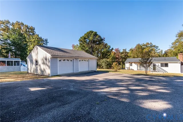 $379,500 | 19011 Matoaca Road, Petersburg, VA 23803