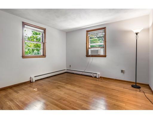 17 Grant Road Malden, MA 02148 - Photo 12 of 26 Gallery Image 12