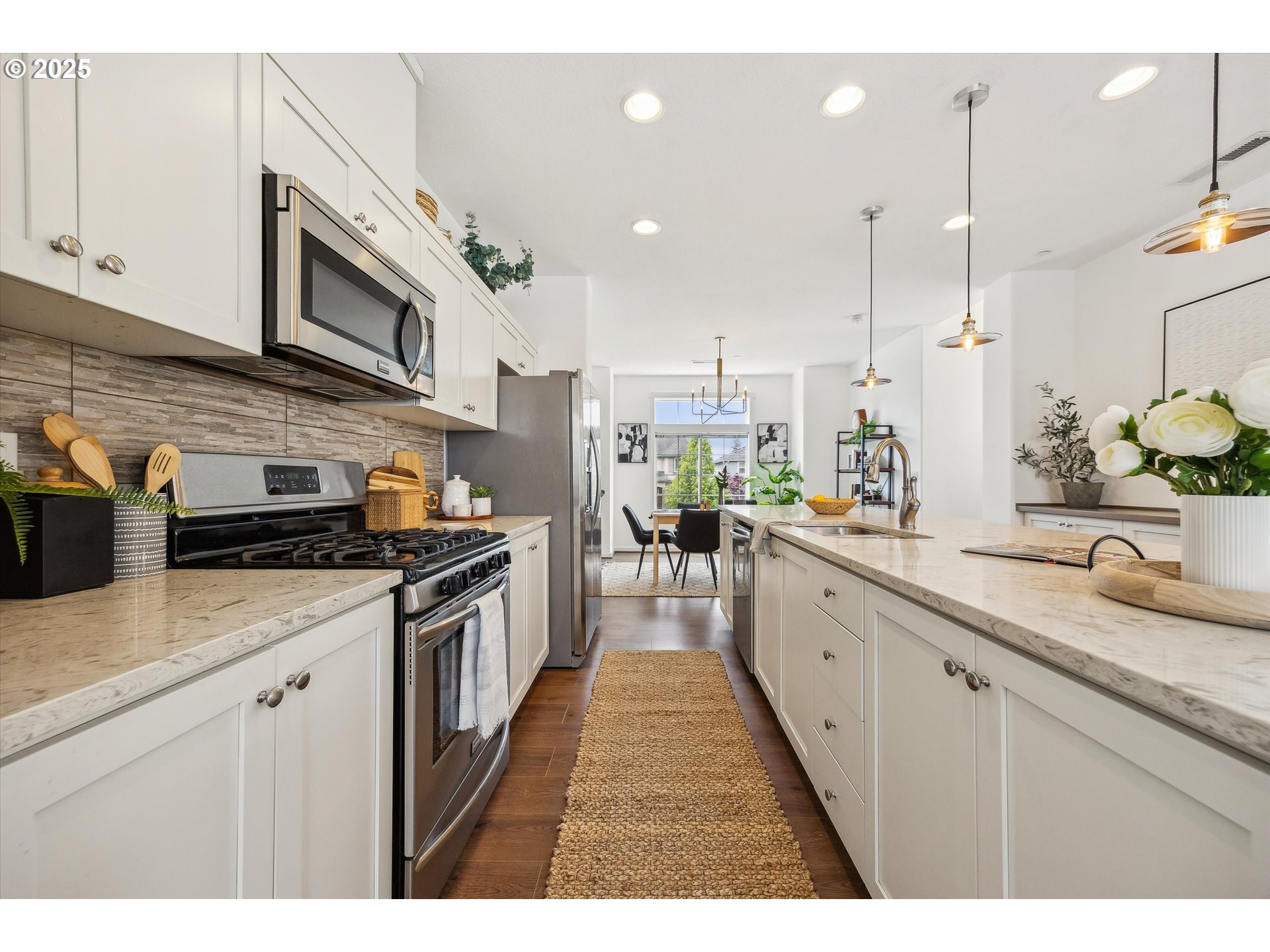 14935 Northwest Shackelford Road Portland, OR 97229 - Photo 13 of 36 Gallery Image 13