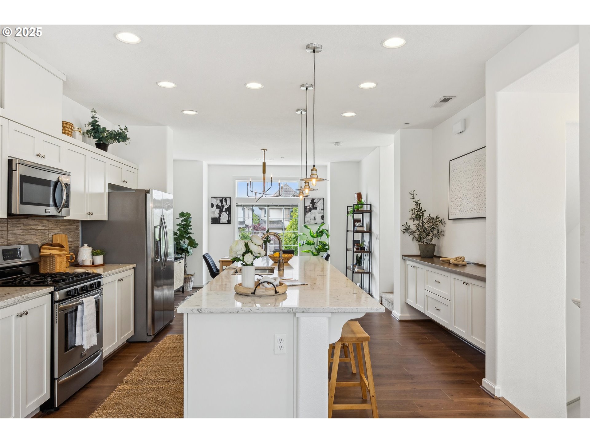 14935 Northwest Shackelford Road Portland, OR 97229 - Photo 14 of 36 Gallery Image 14