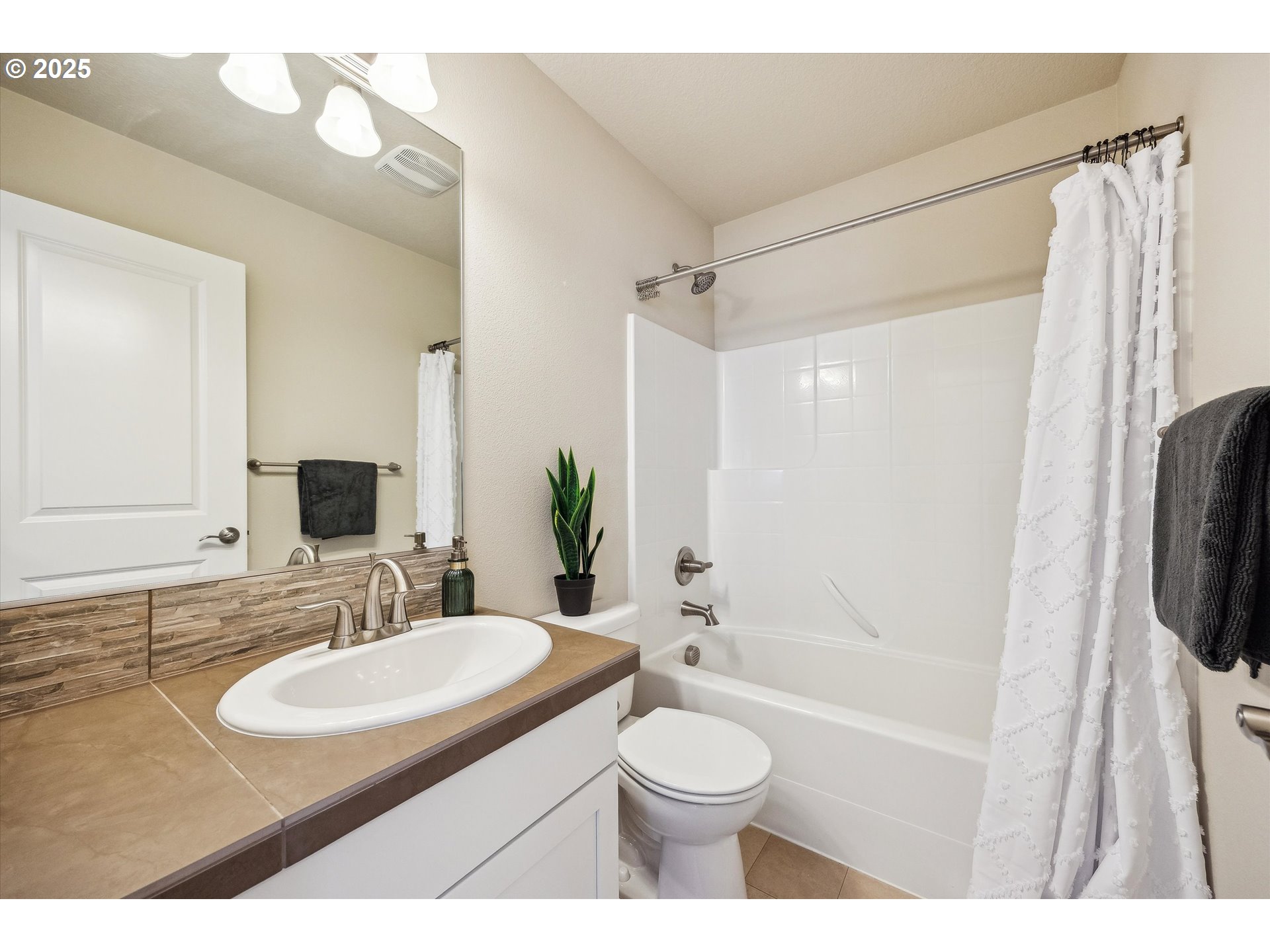 14935 Northwest Shackelford Road Portland, OR 97229 - Photo 27 of 36 Gallery Image 27