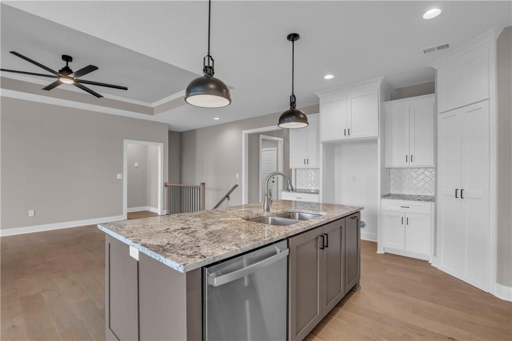 19324 Mahaffie Street Spring Hill, KS 66083 - Photo 12 of 38