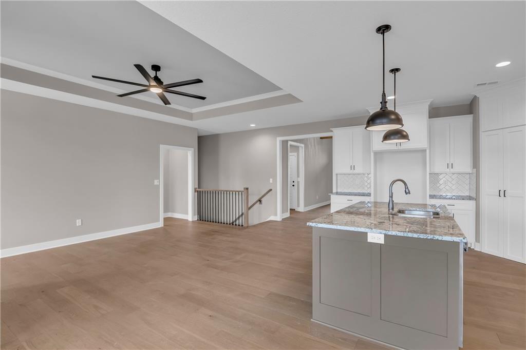 19324 Mahaffie Street Spring Hill, KS 66083 - Photo 10 of 38