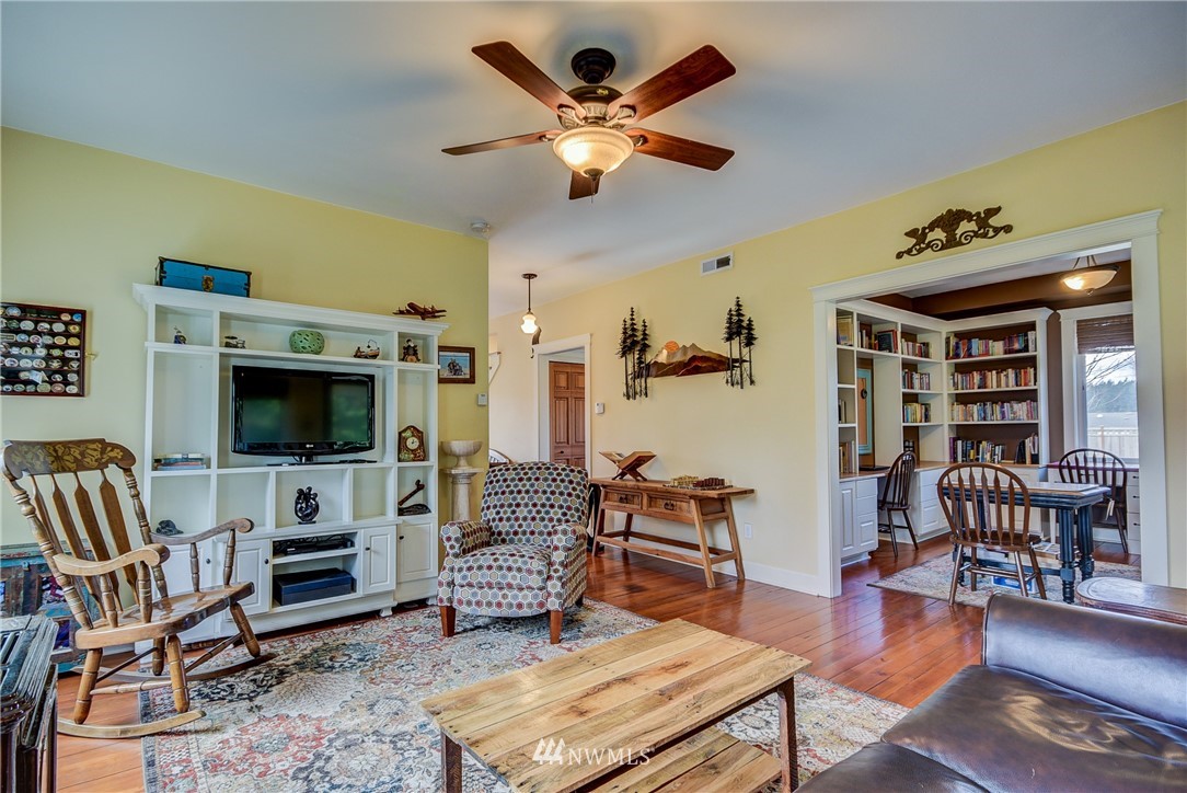 1747 Fort Nugent Road Oak Harbor, WA 98277 - Photo 11 of 25 Gallery Image 11