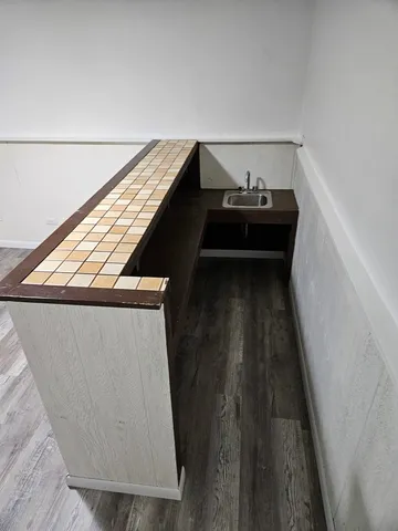 $2,000 | 1S252 Stratford Lane, Villa Park, IL 60181