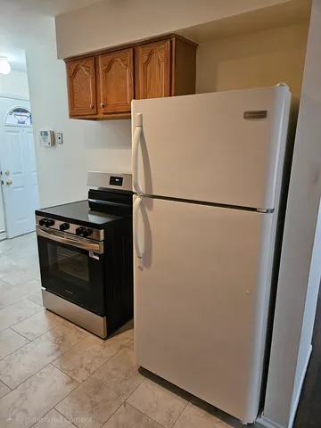 $2,000 | 1S252 Stratford Lane, Villa Park, IL 60181