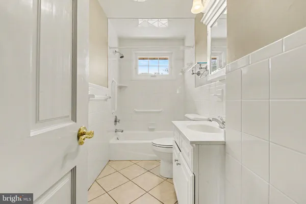 $399,900 | 420 Allendale Way, Camp Hill, PA 17011