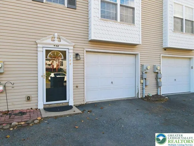 $279,900 | 744 Williams Avenue, Walnutport, PA 18088