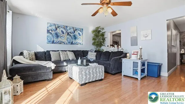 $279,900 | 744 Williams Avenue, Walnutport, PA 18088