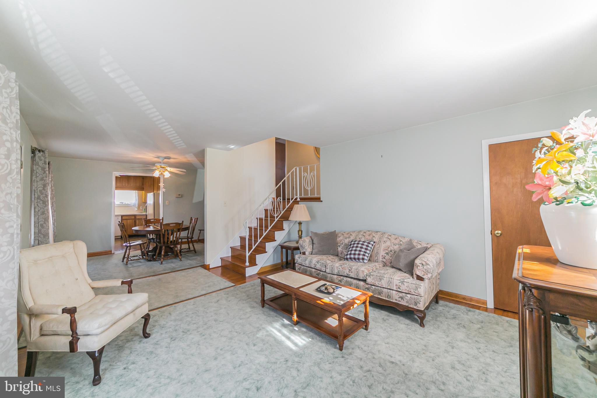 129 Meetinghouse Road Hatboro, PA 19040 - Photo 4 of 30 Living room to dining room
