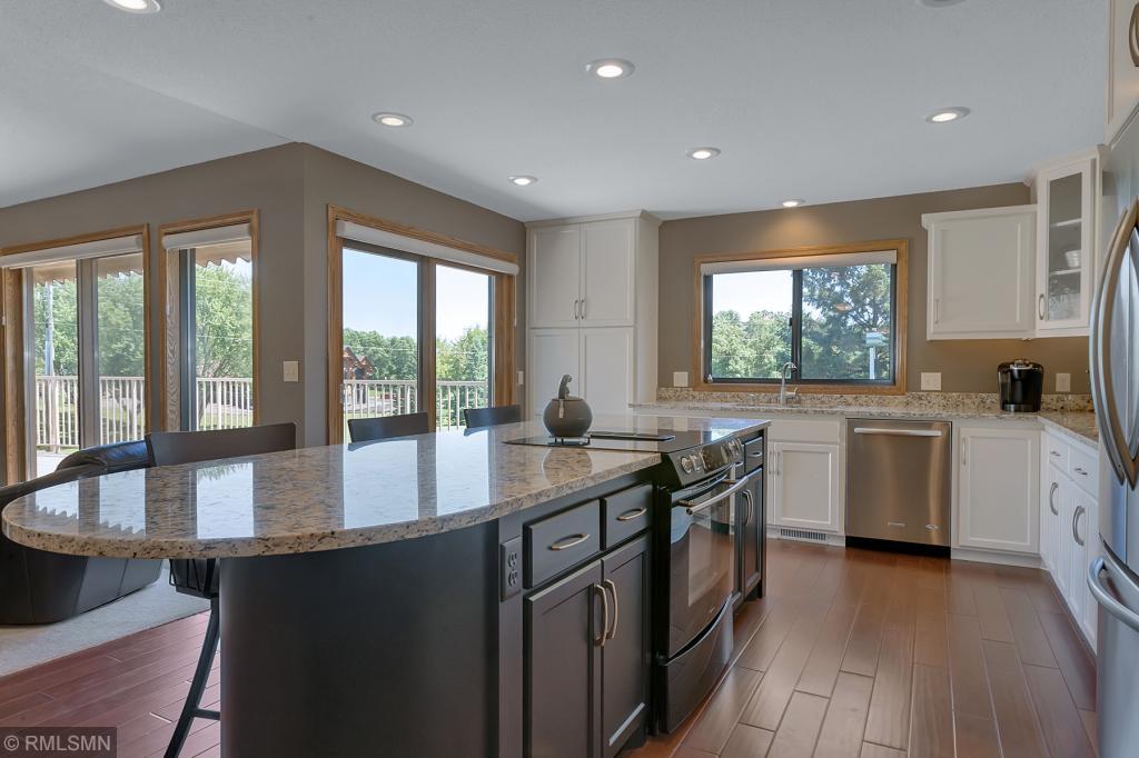 516 Montrose Road St. Cloud, MN 56301 - Photo 4 of 24