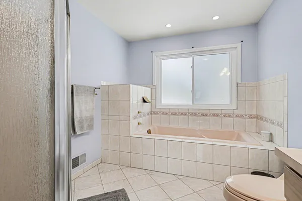 $589,000 | 13574 Orchard Court, Gregory, MI 48137