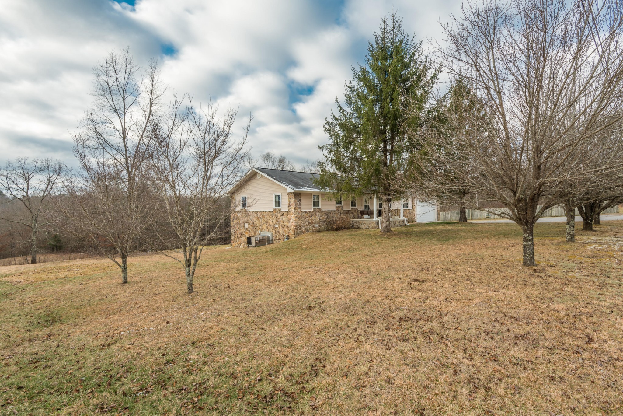 381 West Creston Road Crossville, TN 38571 - Photo 2 of 39 Gallery Image 2