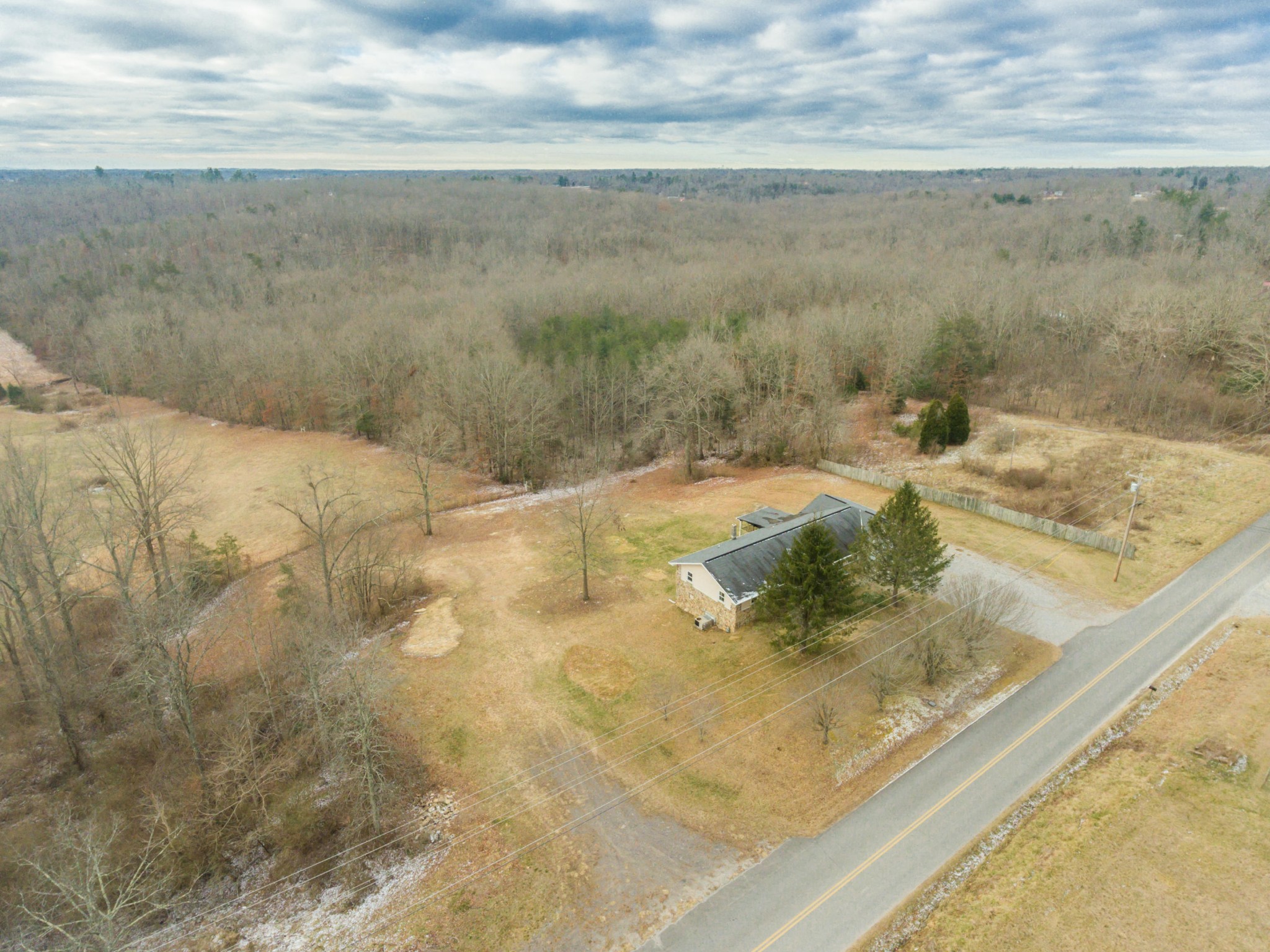 381 West Creston Road Crossville, TN 38571 - Photo 4 of 39 Gallery Image 4