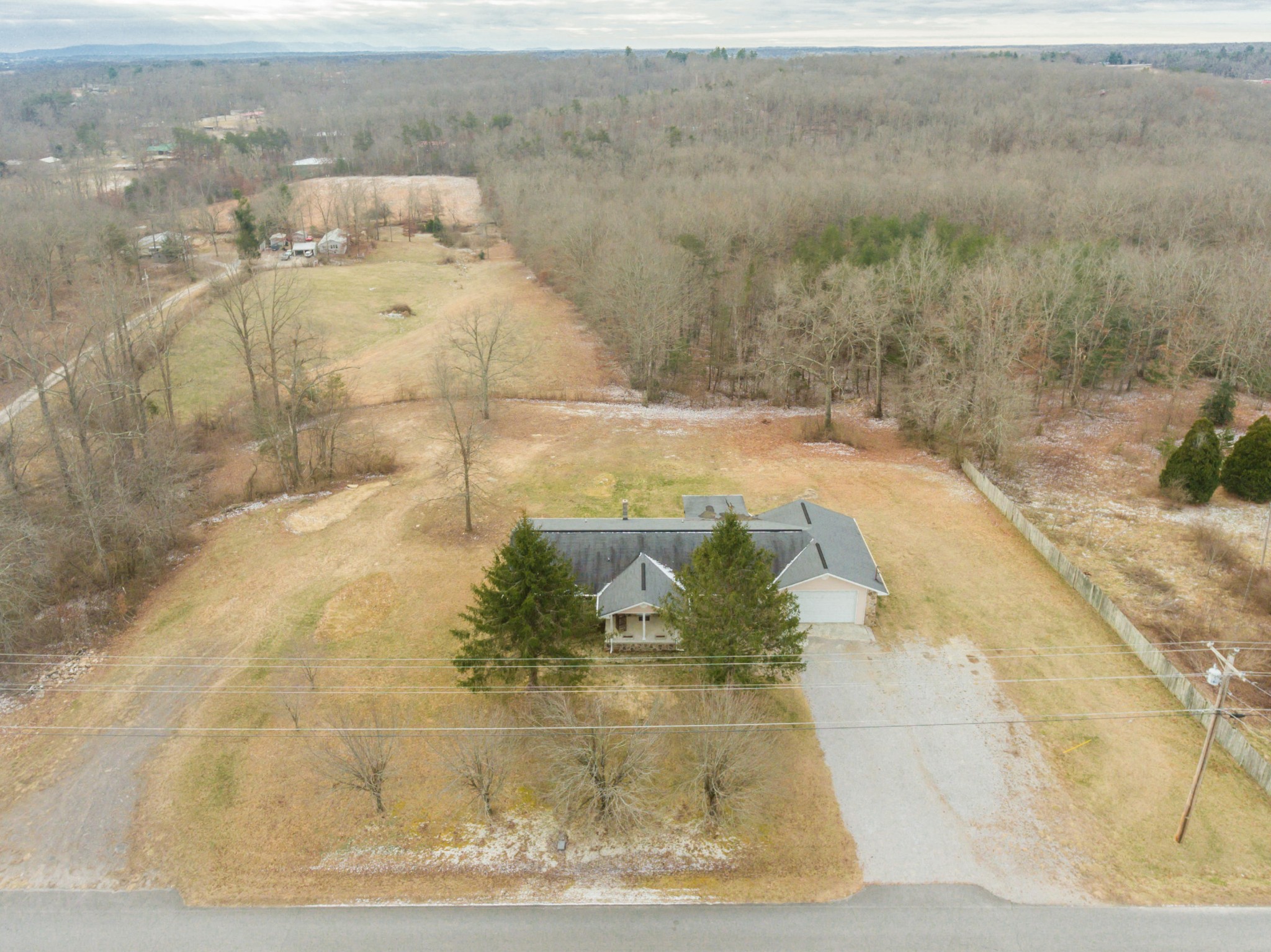 381 West Creston Road Crossville, TN 38571 - Photo 6 of 39 Gallery Image 6