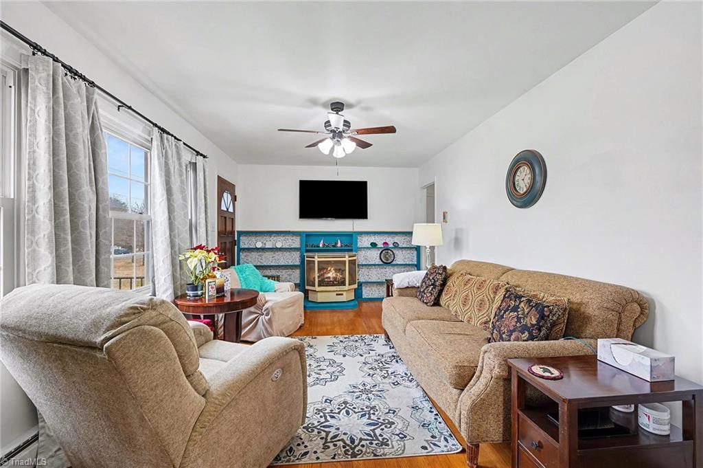 8309 Prince Edward Road Stokesdale, NC 27357 - Photo 4 of 40