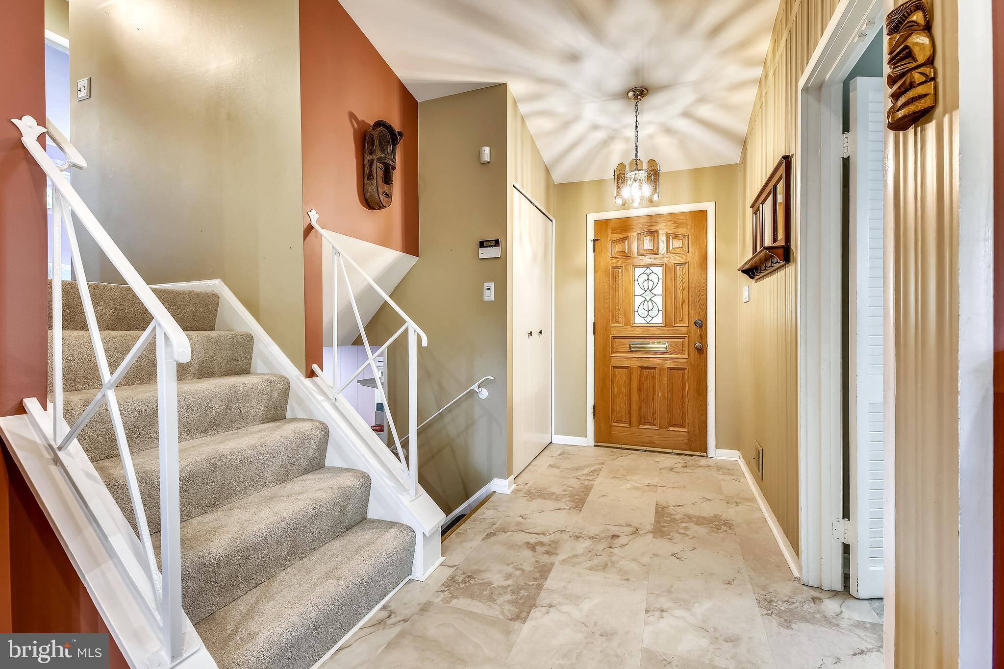 812 Kersey Road Silver Spring, MD 20902 - Photo 3 of 30 Foyer