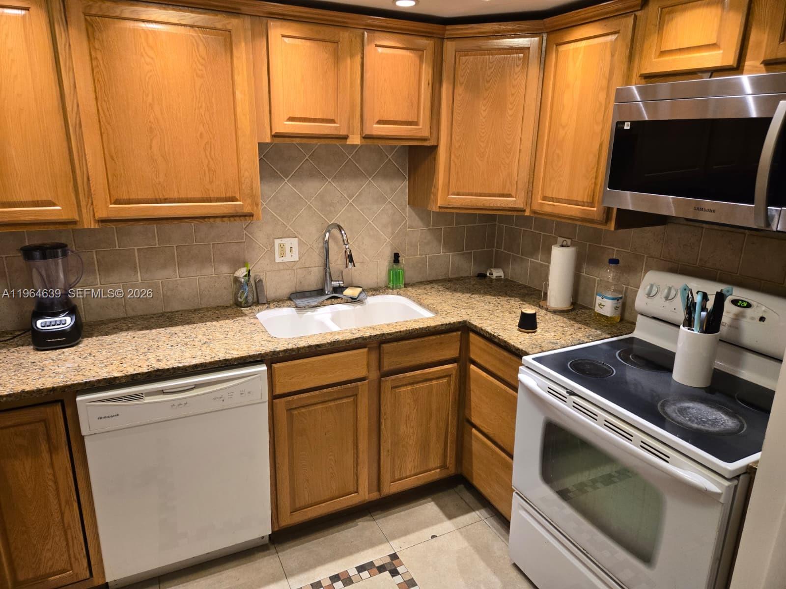 4156 Inverrary Drive, Unit 404 Lauderhill, FL 33319 - Photo 4 of 13