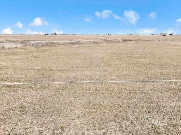 $130,000 | 2 300 South Road, Paul, ID 83347