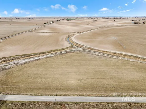 $130,000 | 2 300 South Road, Paul, ID 83347