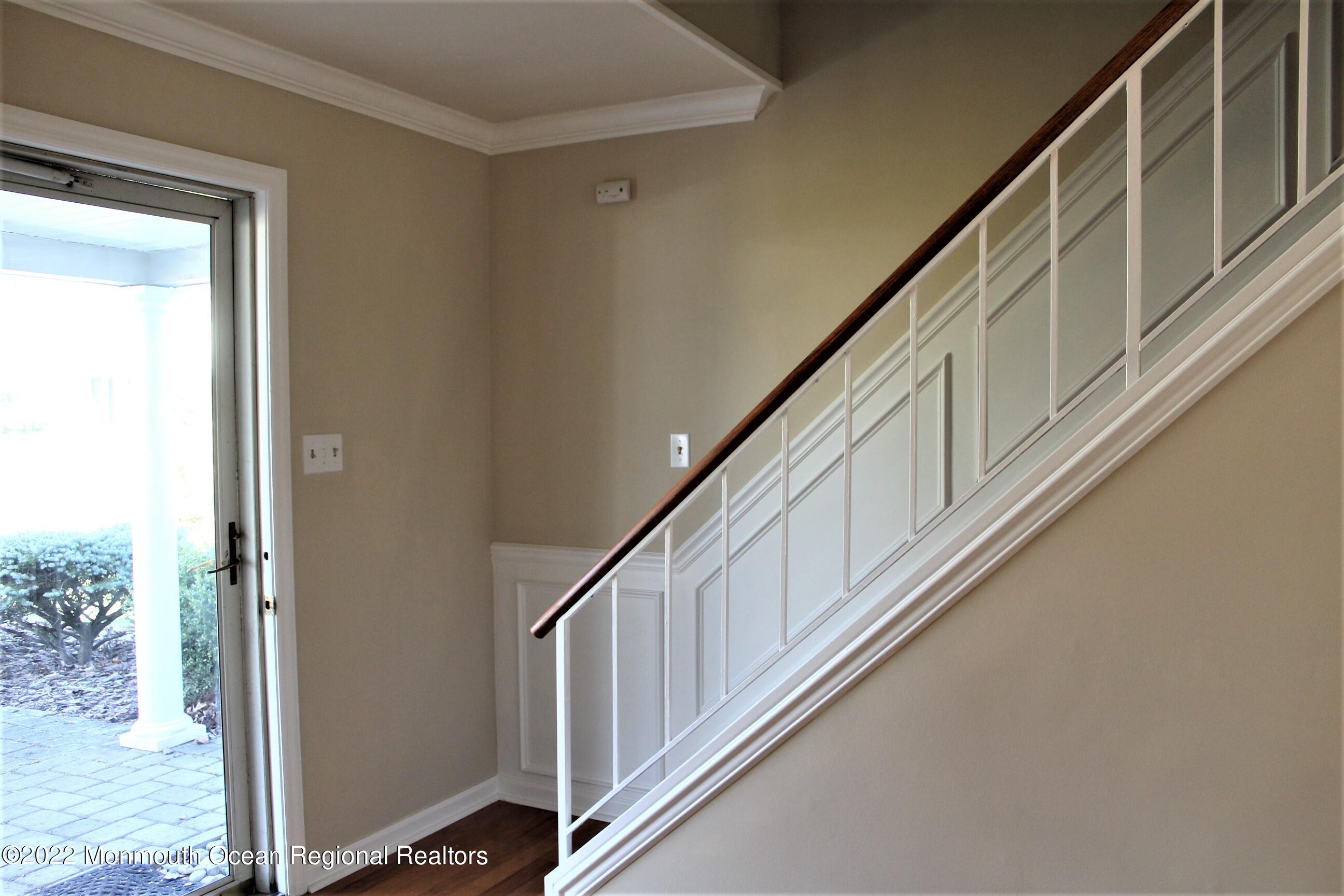 28 Indiana Road Somerset, NJ 08873 - Photo 11 of 63 stairs