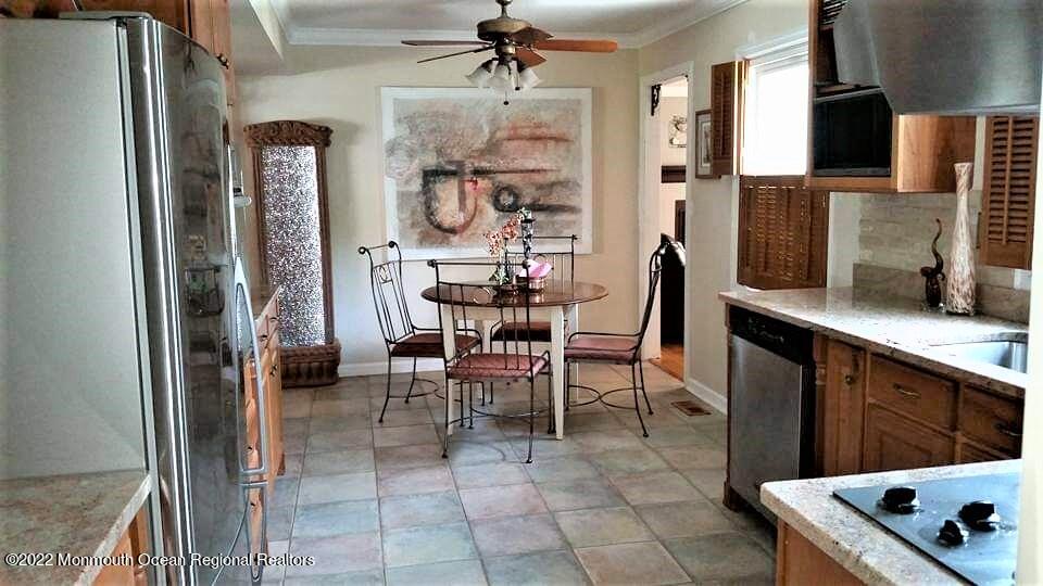 28 Indiana Road Somerset, NJ 08873 - Photo 13 of 63 kitchen staged