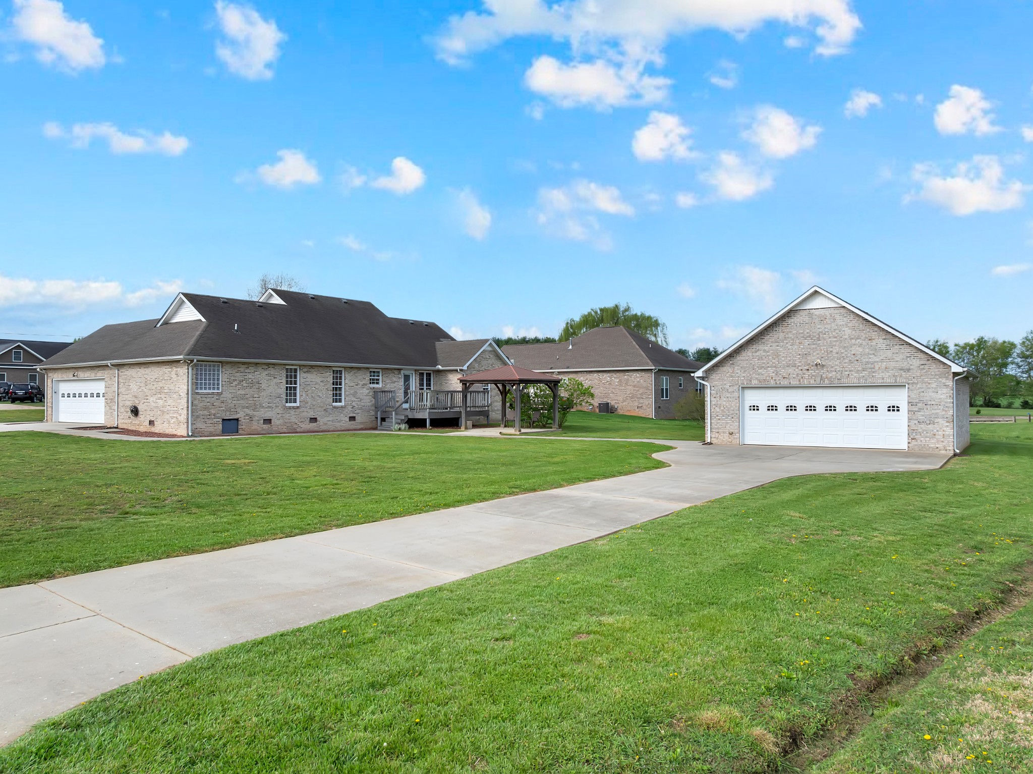 116 Kades Court Decherd, TN 37324 - Photo 4 of 33